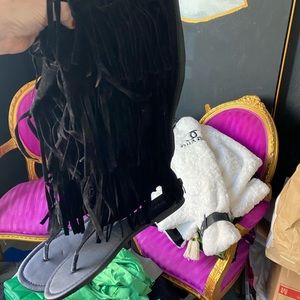 Awesome Bohemian black friends sandal booty flat